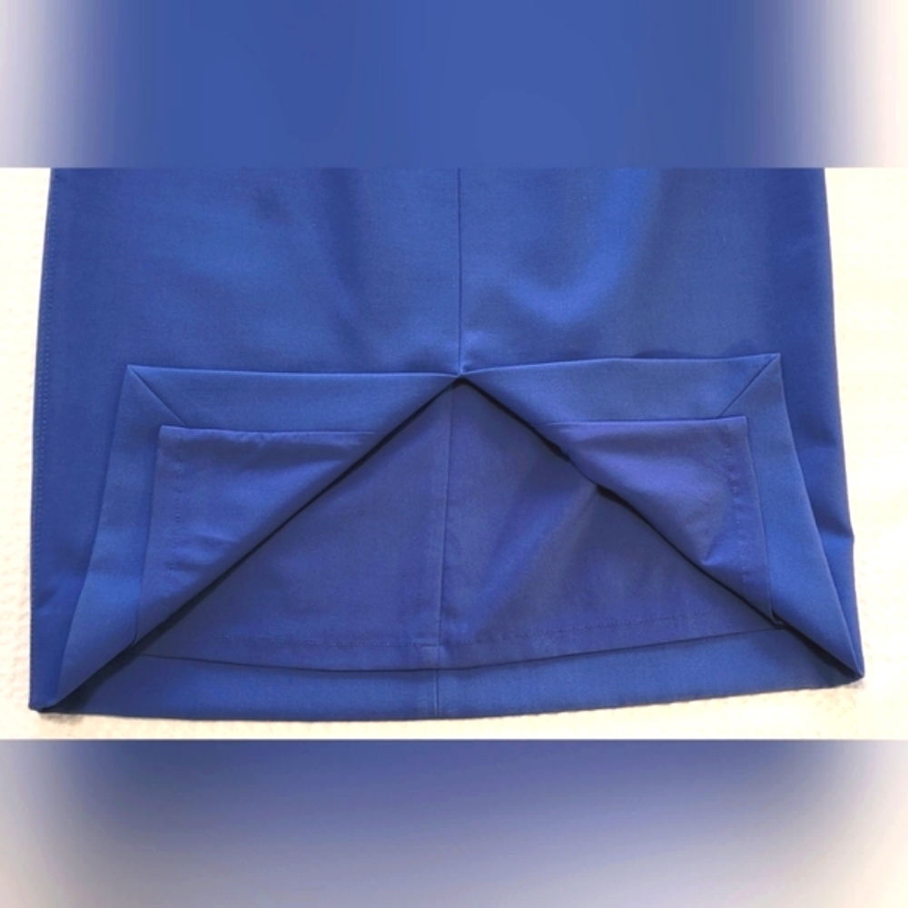White House Black Market Pencil Skirt in Size 10 Blue - Picture 7 of 7